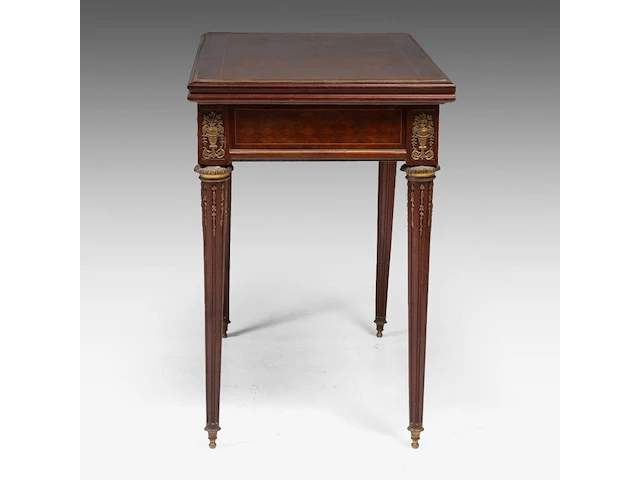 A louis xvi style extendable casino games table, mahogany veneered with gilt bronze mounts, attrib. to françois linke folded: 76 x 91.5 x 51.5 cm. (29.92 x 36.02 x 20.28 in.), extended: 74 x 103.5 x 91.5 cm. (29.12 x 40 - afbeelding 5 van  11