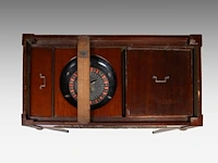 A louis xvi style extendable casino games table, mahogany veneered with gilt bronze mounts, attrib. to françois linke folded: 76 x 91.5 x 51.5 cm. (29.92 x 36.02 x 20.28 in.), extended: 74 x 103.5 x 91.5 cm. (29.12 x 40 - afbeelding 10 van  11