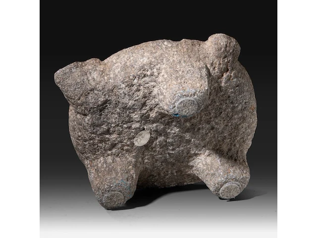 A mesopotamian grey stone altar bowl, syria, circa 1000 bce (+) 10 x 27 x 29 cm. (3.94 x 10.63 x 11.41 in.) - afbeelding 9 van  9