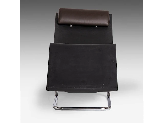 A model mvs chaise by maarten van severen for vitra 87 x 154 x 45 cm. (34 1/4 x 60.63 x 17.71 in.) - afbeelding 3 van  9