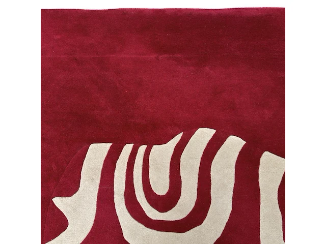 A modernist rug model 'gavrinis 2' designed by pierre paulin (1927-2009) for ligne roset 266 x 350 cm. (104.71 x 137.78 in.) - afbeelding 7 van  8
