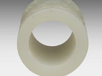 A mughal-style carved jade 'tulip' tubular grip (presumably), 18thc/19thc, h 5 cm - afbeelding 6 van  6