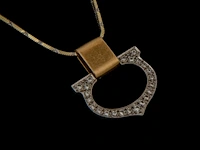 A must de cartier 18ct yellow gold and diamond 'c' pendant, h 2,2 cm, weight ca 3,2 g - afbeelding 3 van  3