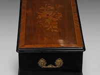 A napoleon iii marquetery decorated cylinder musical box 20 x 80 x 35 cm. (7.87 x 31 1/2 x 13.77 in.) - afbeelding 6 van  6