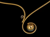 A necklace with a large pearl and diamonds, 18ct, designed by jewellers krista & grety vandevelde, grimbergen - brussels, weight: 36,2 g - afbeelding 4 van  4