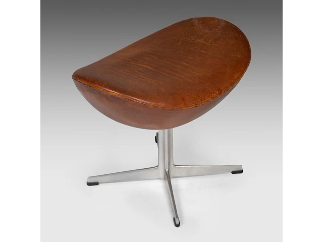 A nice vintage cognac leather egg chair with ottoman by arne jacobsen for fritz hansen - afbeelding 3 van  22