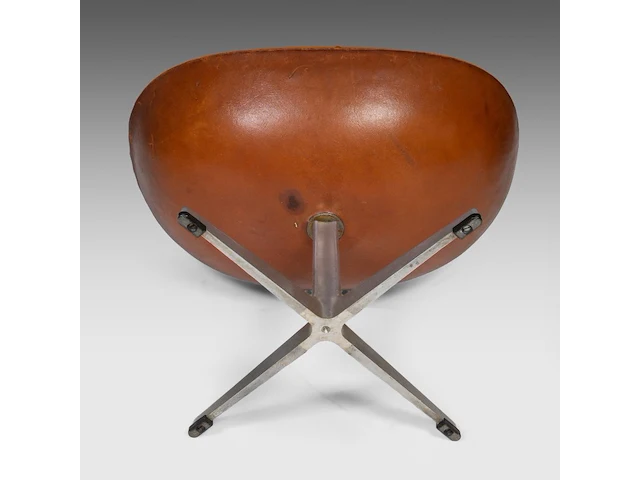 A nice vintage cognac leather egg chair with ottoman by arne jacobsen for fritz hansen - afbeelding 5 van  22