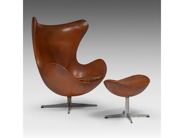 A nice vintage cognac leather egg chair with ottoman by arne jacobsen for fritz hansen - afbeelding 1 van  22