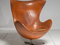 A nice vintage cognac leather egg chair with ottoman by arne jacobsen for fritz hansen - afbeelding 17 van  22