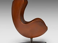 A nice vintage cognac leather egg chair with ottoman by arne jacobsen for fritz hansen - afbeelding 18 van  22