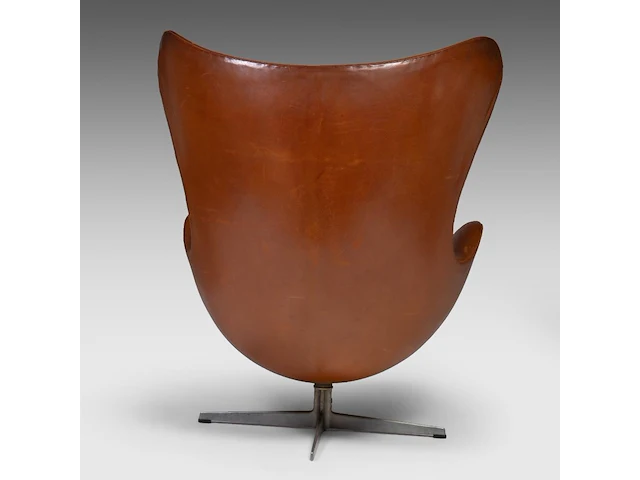 A nice vintage cognac leather egg chair with ottoman by arne jacobsen for fritz hansen - afbeelding 19 van  22