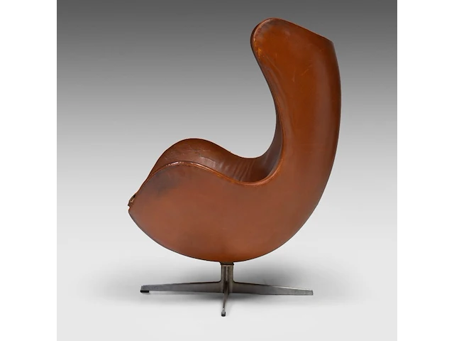 A nice vintage cognac leather egg chair with ottoman by arne jacobsen for fritz hansen - afbeelding 20 van  22