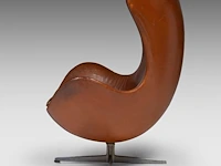 A nice vintage cognac leather egg chair with ottoman by arne jacobsen for fritz hansen - afbeelding 20 van  22