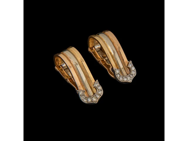 A pair of cartier c de cartier earrings in 18ct tri-gold and diamond, h 1,8 cm, weight: ca 5,4 g - afbeelding 1 van  2