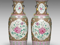 A pair of chinese café-au-lait and famille rose 'peony' vases, paired with peach branch handles, 19thc, h 59,5 cm - afbeelding 3 van  6