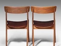 A pair of danish design oak dining chairs by arne hovmand olsen for mogens kold 81 x 61.5 x 63 cm. (31.89 x 24.21 x 24.80 in.) - afbeelding 4 van  9