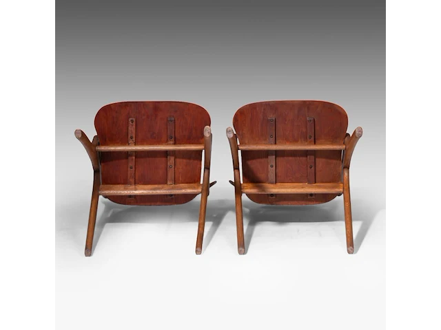 A pair of danish design oak dining chairs by arne hovmand olsen for mogens kold 81 x 61.5 x 63 cm. (31.89 x 24.21 x 24.80 in.) - afbeelding 7 van  9