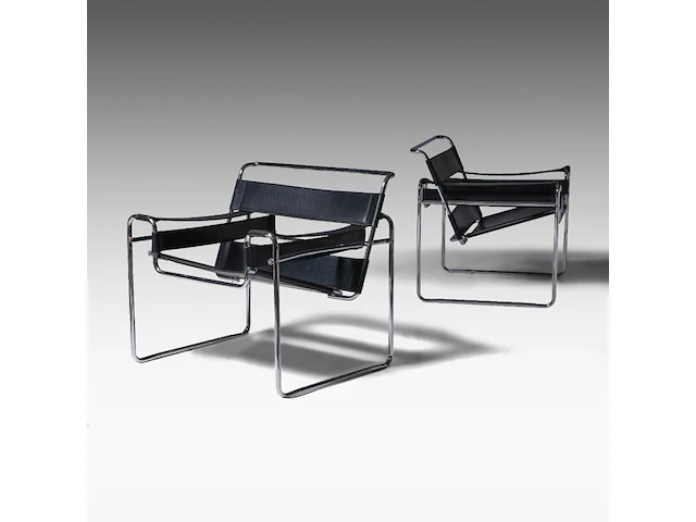 A pair of design armchairs after the iconic wassily model by marcel breuer, edition of movimento moderno 73 x 78 x 70 cm. (28.73 x 30.71 x 27.55 in.) - afbeelding 1 van  9