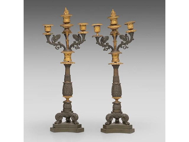 A pair of empire style gilt and patinated bronze candelabras, 19thc 52 cm. (20.46 in.) - afbeelding 3 van  4