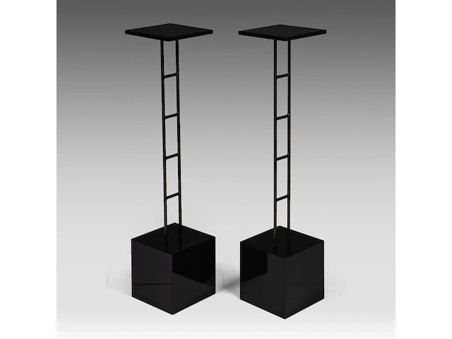 A pair of granite and metal pedestals 134 cm. (52.75 in.) - afbeelding 1 van  5
