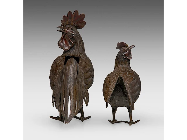 A pair of japanese bronze okimono of a hen and cockerel, meiji period (1868-1912), h 32 cm / h 23 cm - afbeelding 4 van  8