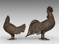 A pair of japanese bronze okimono of a hen and cockerel, meiji period (1868-1912), h 32 cm / h 23 cm - afbeelding 5 van  8