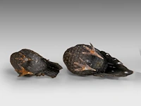 A pair of japanese bronze okimono of a hen and cockerel, meiji period (1868-1912), h 32 cm / h 23 cm - afbeelding 6 van  8