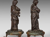 A pair of patinated bronze sculptures of neoclassical beauties, on a vert de mer marble base 40 cm. (15 3/4 in.) - afbeelding 5 van  8