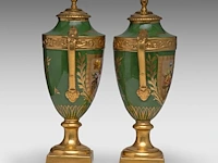 A pair of polychrome and gilt limoges porcelain vases and covers, decorated with hand-painted flowers 42 cm. (16.53 in.) - afbeelding 4 van  6