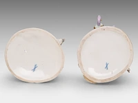 A pair of polychrome decorated saxony porcelain figurines of a pastoral couple, marked sitzendorf 18.5 cm. (7.28 in.) - afbeelding 11 van  12