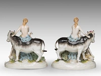 A pair of polychrome decorated saxony porcelain figurines of europa and the bull, marked dresden 26.5 x 24 cm. (10.42 x 9.44 in.) - afbeelding 8 van  12