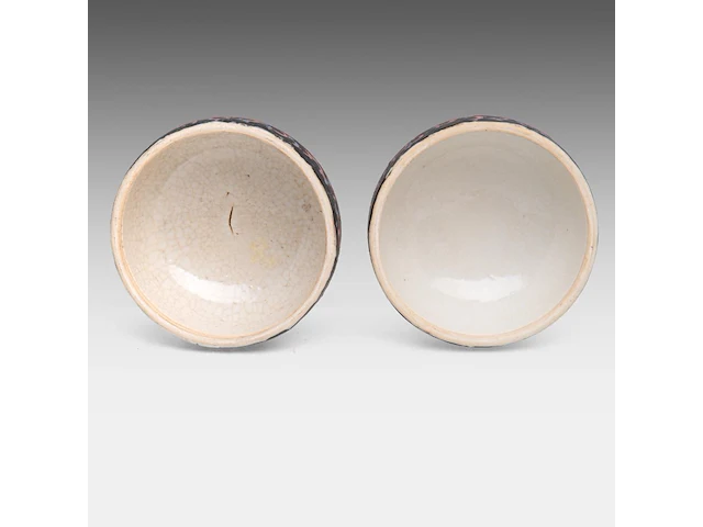 A pair of rare chinese famille rose 'amitayus' ginger jars and covers, late 19thc, total h 40,5 cm - afbeelding 8 van  8