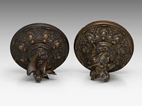 A pair of renaissance revival patinated bronze vases and covers, late 19thc 47 cm. (18 1/2 in.) - afbeelding 8 van  9