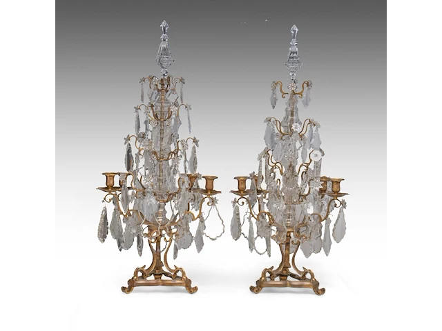 A pair of rococo brass and cut crystal girandoles, 19thc 88 cm. (34.64 in.) - afbeelding 3 van  8