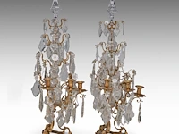 A pair of rococo brass and cut crystal girandoles, 19thc 88 cm. (34.64 in.) - afbeelding 8 van  8