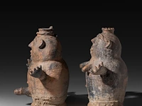 A pair of terracotta nana densu legba torso figures, fon people, benin 40 cm. (15 3/4 in.) - afbeelding 2 van  7