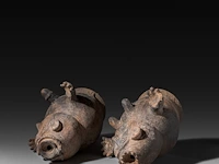 A pair of terracotta nana densu legba torso figures, fon people, benin 40 cm. (15 3/4 in.) - afbeelding 5 van  7