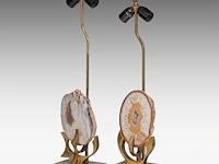A pair of vintage '70s design table lamps, brass with agate stones smallest: 66.5 cm. (26.17 in.), tallest: 72.5 cm. (28.53 in.) - afbeelding 3 van  6