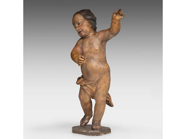 A polychrome limewood sculpture of a putto, 18thc 68 cm. (26.76 in.) - afbeelding 2 van  6