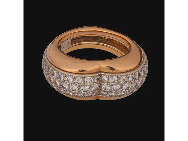 A rare cartier 'juliette' 18ct yellow gold ring set with brilliant-cut diamonds, weight: 14,5 g (+) - afbeelding 3 van  10