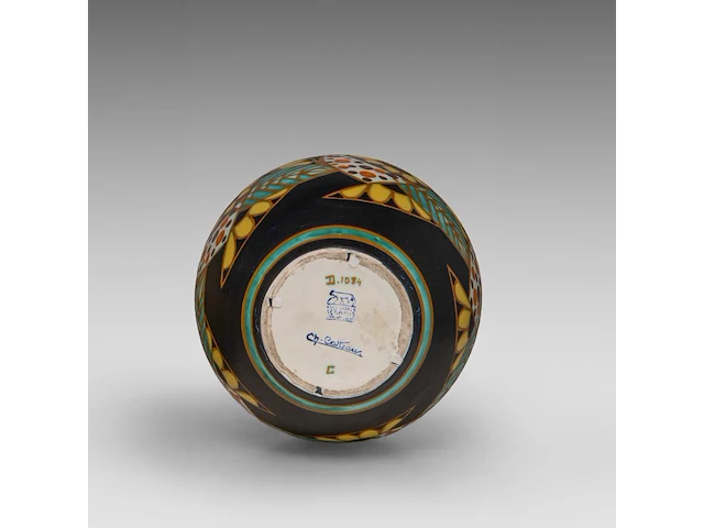 A rare charles catteau (1880-1966) art deco vase, polychrome floral design, ca 1927 30 cm. (11.81 in.) - afbeelding 6 van  7