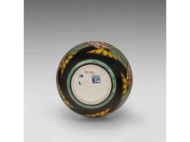 A rare charles catteau (1880-1966) art deco vase, polychrome floral design, ca 1927 - afbeelding 6 van  7