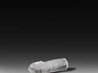 A rare himalayan carved rock crystal phallus, tibet, l 12 cm - afbeelding 2 van  5