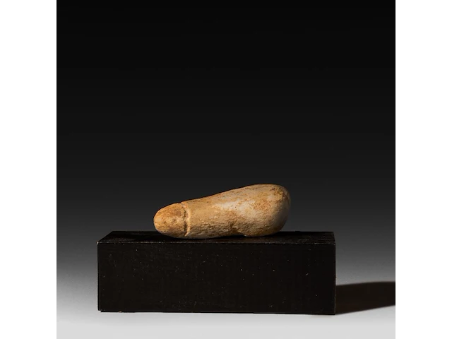 A rare stone age carved stone phallus, ca. 2300 bc, l 9 cm - afbeelding 1 van  6