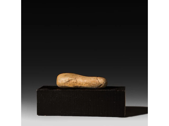 A rare stone age carved stone phallus, ca. 2300 bc, l 9 cm - afbeelding 5 van  6