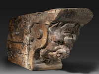 A renaissance carved oak corbel with the head of a bearded man 28 x 41 cm. (11.01 x 16.14 in.) - afbeelding 6 van  6