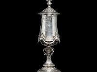 A renaissance revival german silver presentation cup and cover, 800/000, h 42 cm, total weight: 1091 g - afbeelding 2 van  7