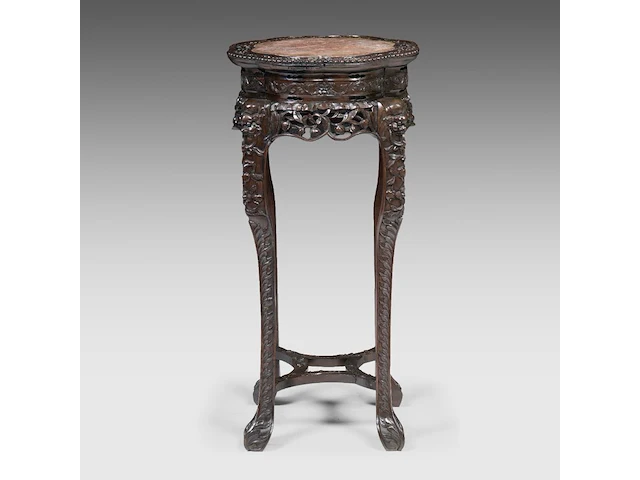 A richly carved chinese hardwood stand with a marble top, late 19thc 91 x 50 cm. (35.82 x 19.67 in.) - afbeelding 2 van  6