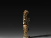 A roman fascinum bronze figure of astarte holding a phallus, syria, 1st century b.c. 7.5 cm. (2.95 in.) - afbeelding 2 van  4