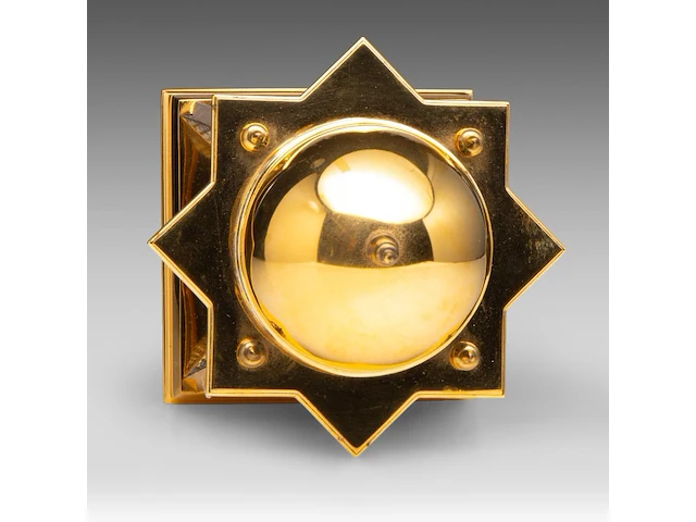 A royal selangor 'al-bilali' 24ct goldplate pewter table clock shaped as a mosque 20 cm. (7.87 in.) - afbeelding 7 van  8